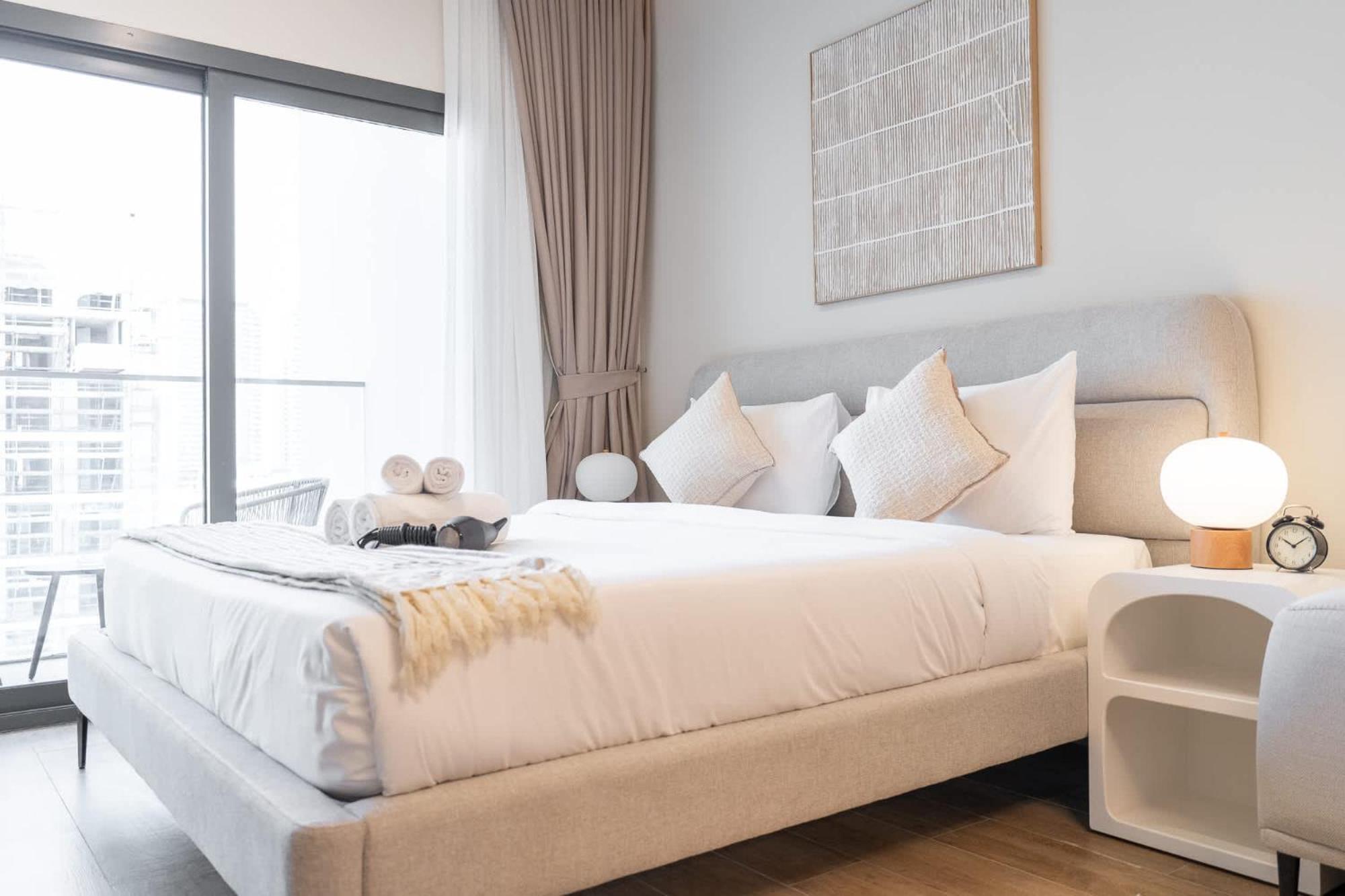 Indulge In Peace In In Jvc That Sleeps 2