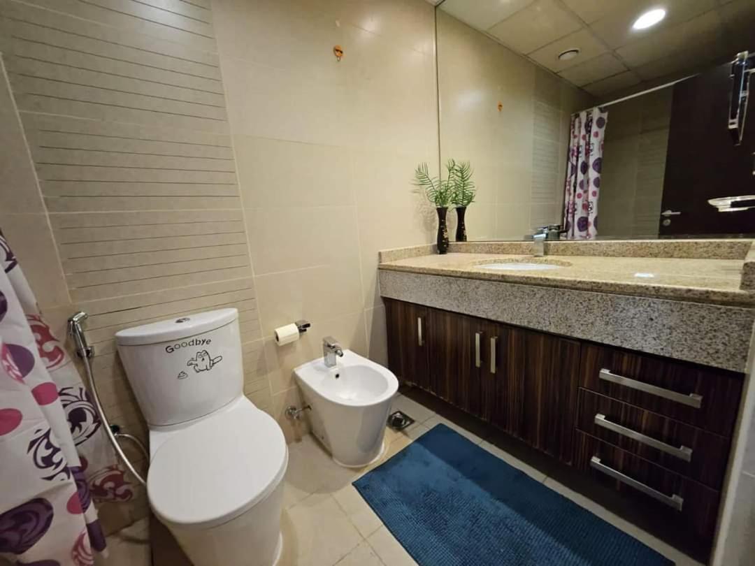 Stunning - High Floor - Canal View - Goldcrest Exectutive Tower *