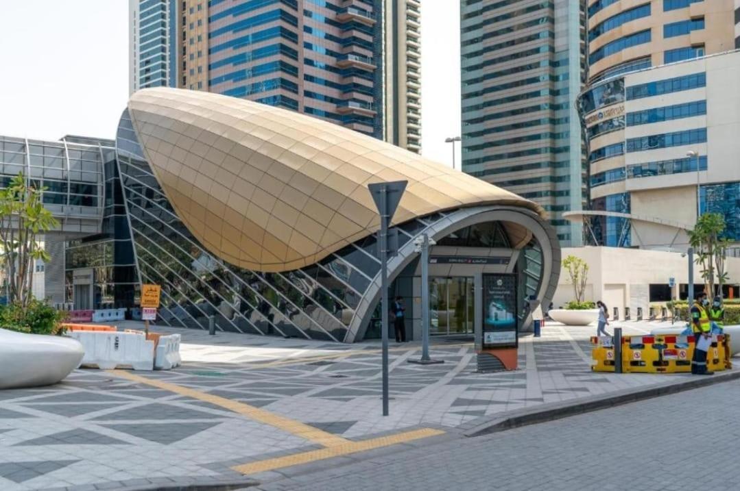 Stunning - High Floor - Canal View - Goldcrest Exectutive Tower Dubai