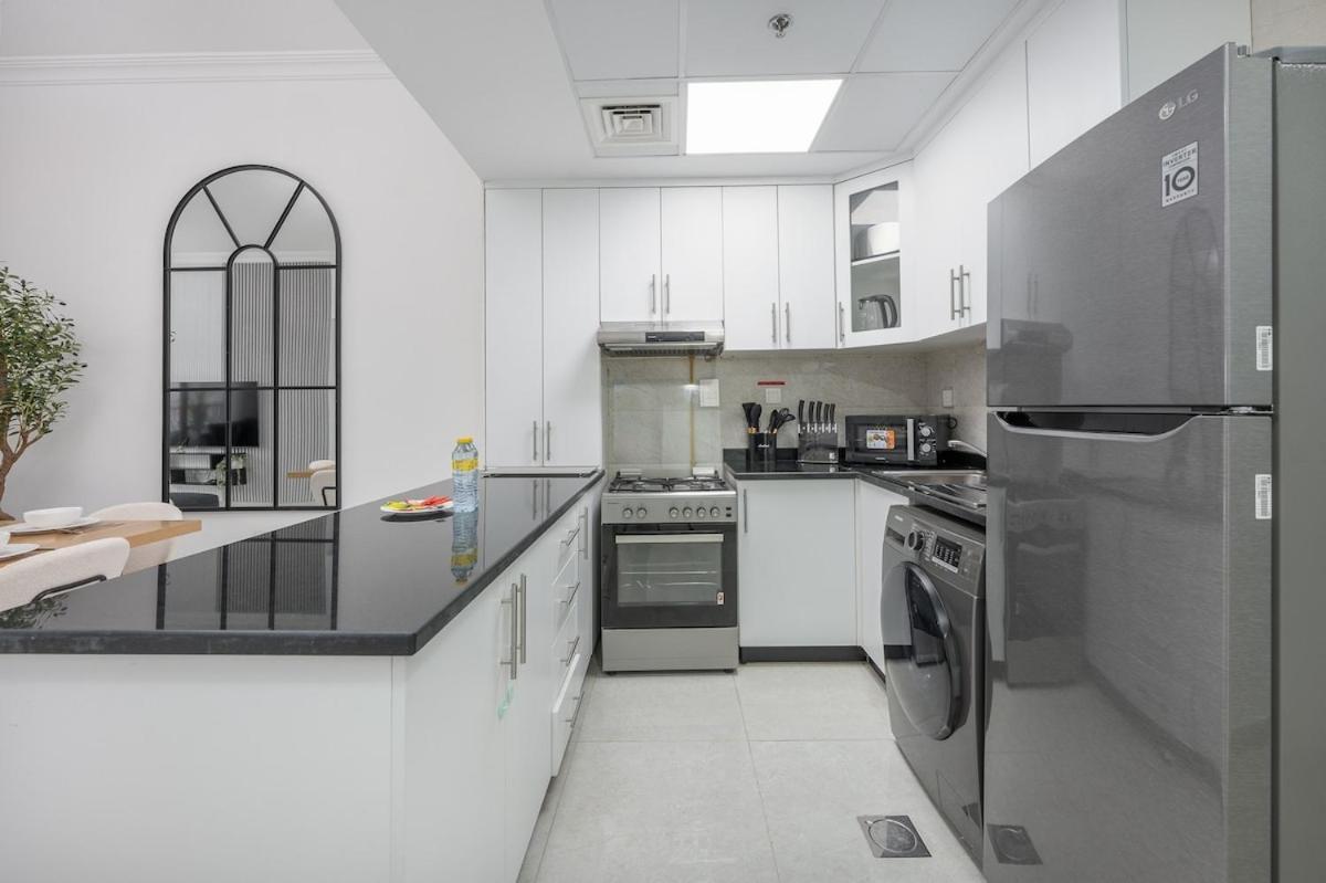 Elegant 2-bedroom With Modern Kitchenette In Jvc * Dubai
