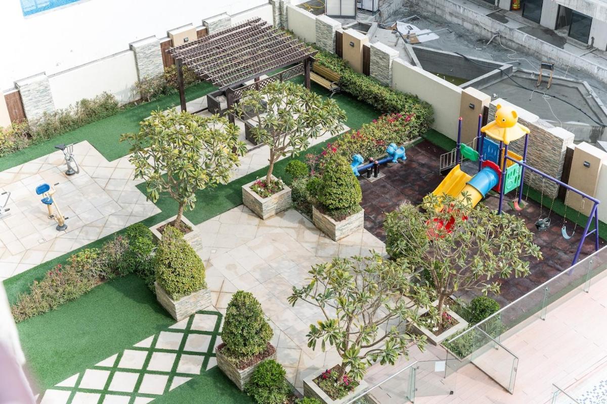 Elegant 2-bedroom With Modern Kitchenette In Jvc Dubai