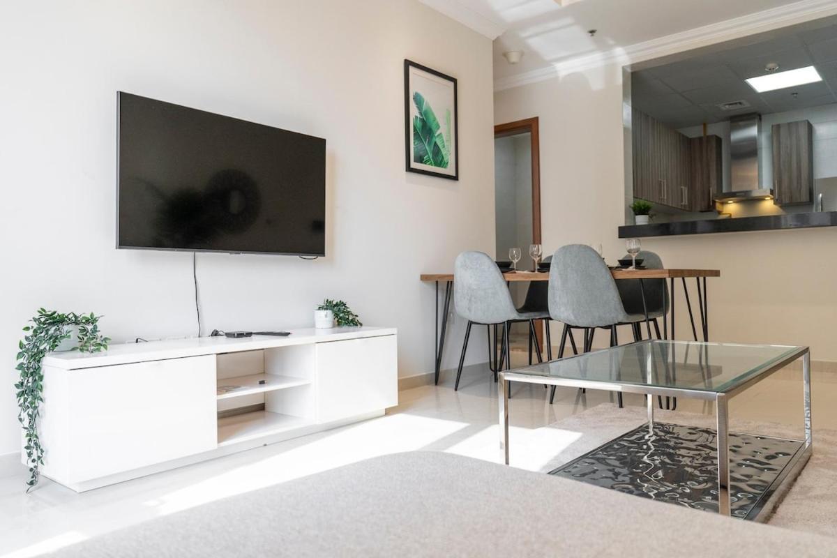 Sophisticated 1br Near Burj Khalifa * Dubai