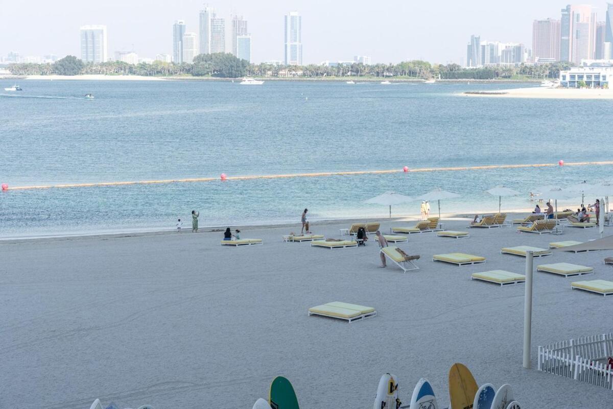 Glorious 3-bedroom With Beach Views At Tiara Residences In Palm Jumeirah Apartment