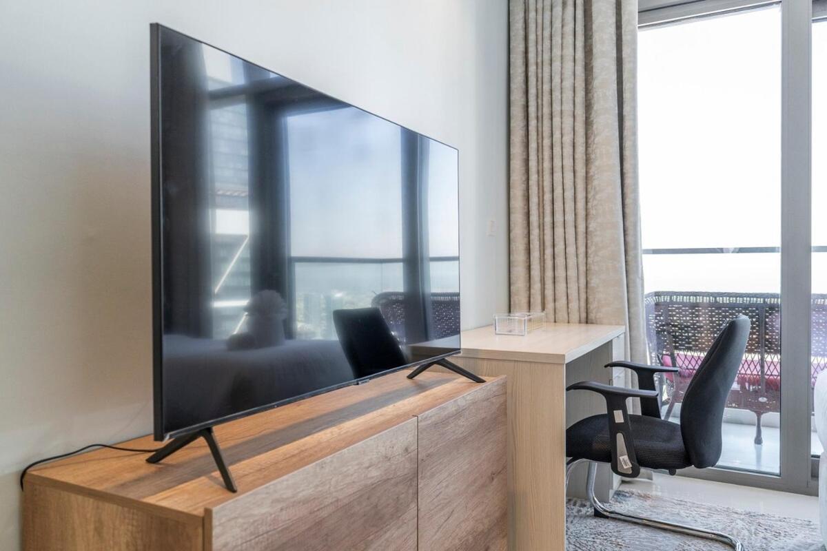 Prestigious 2-bedroom With Easy City Access In Business Bay Dubai