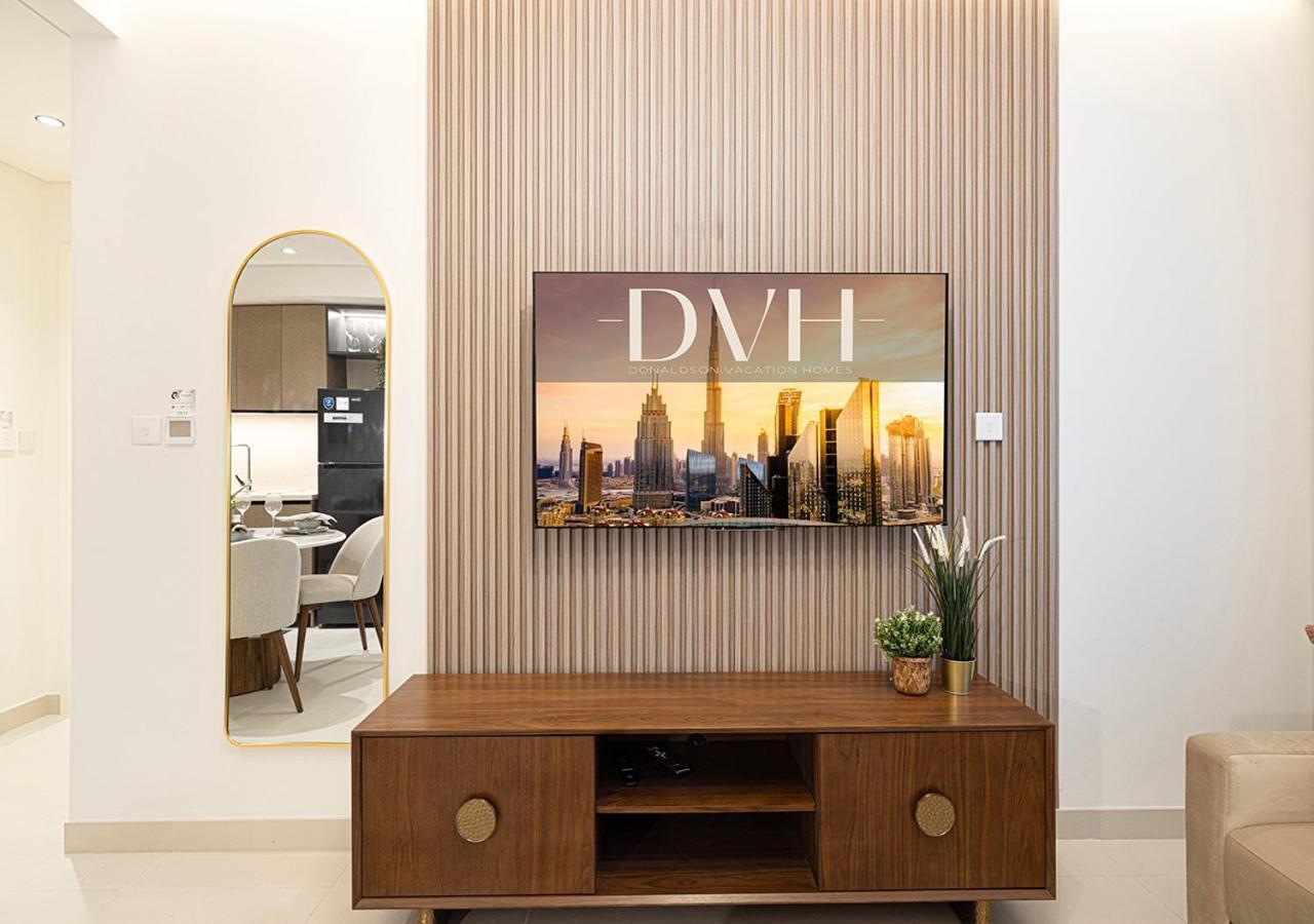 Stylish Downtown Retreat, Burj Crown, Opera & Boulevard View Apartment