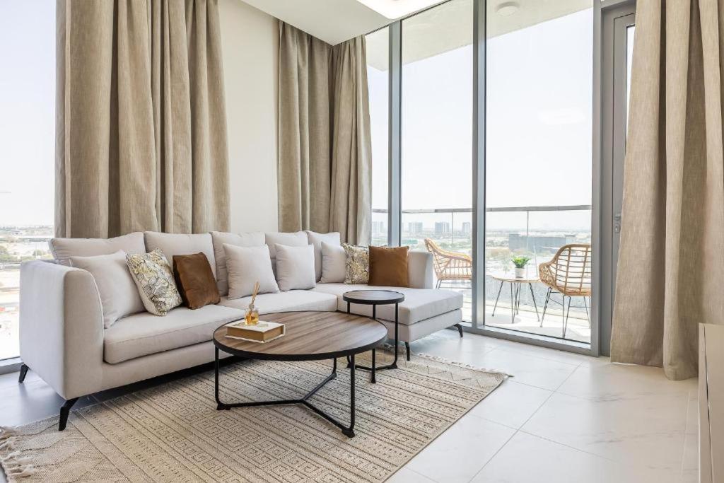 Apartment Fully Furnished 1 Bedroom Hall Apaptment Al Barsha1 *