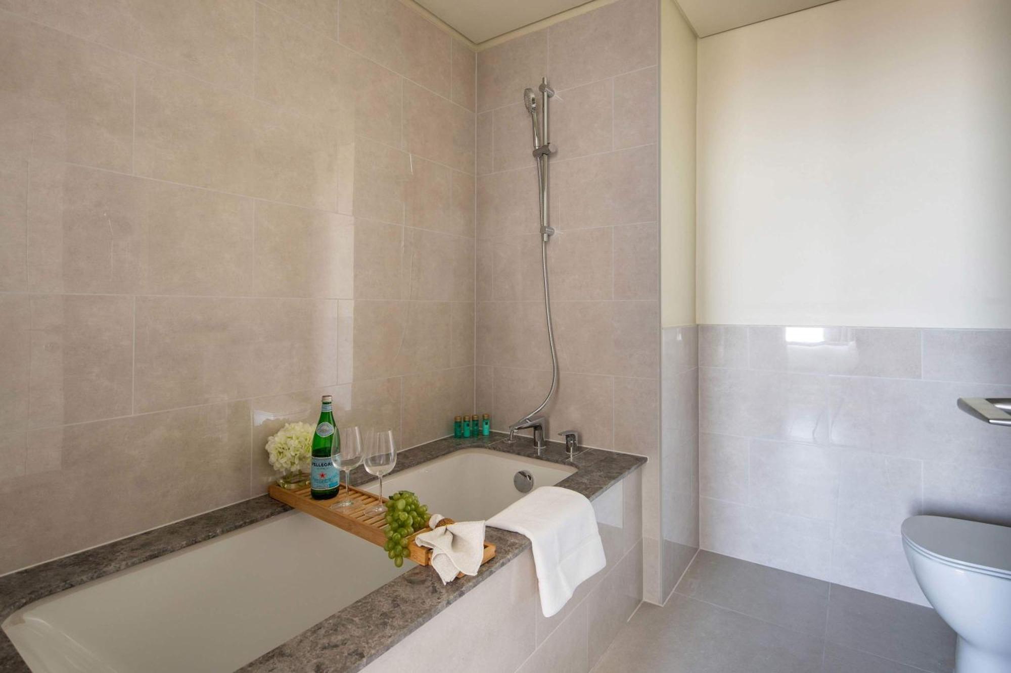 Apartment Frank Porter - Tower 1 *