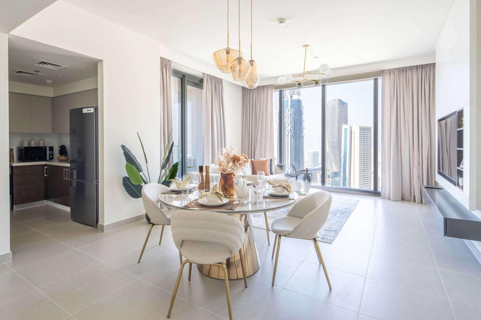 Frank Porter - Tower 1 * Dubai