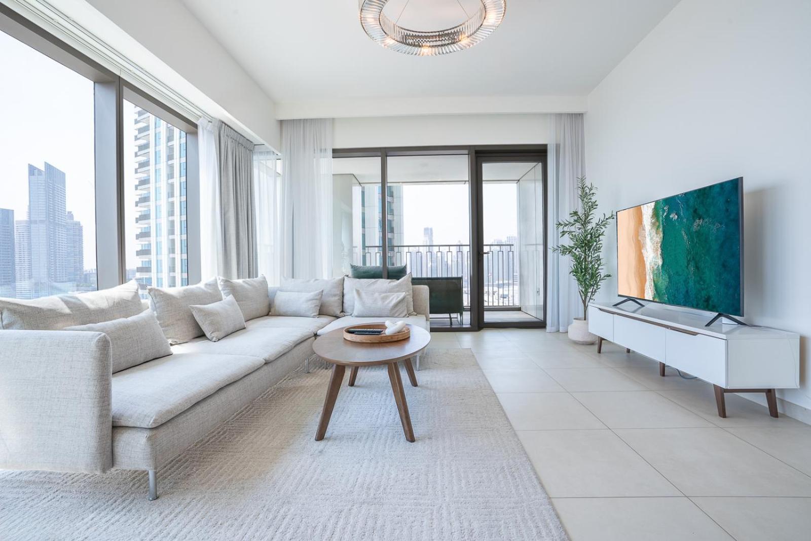 Rh - Beautiful Burj Khalifa View, 03br With Maid's Room, 7 Mins Walk To Mall Dubai