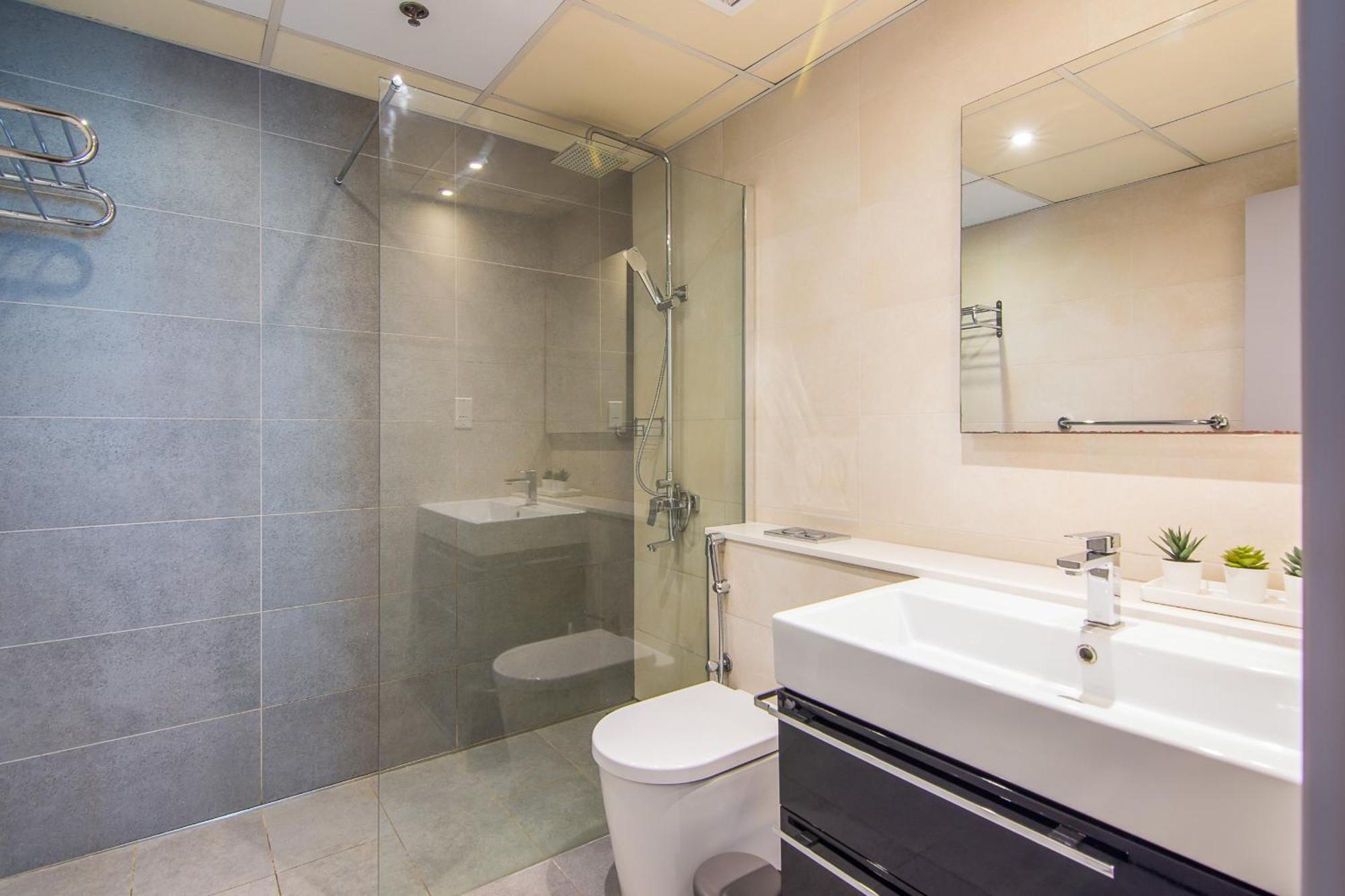 Apartment Marina Quays West-charming 1-br Retreat In The Heart Of Marina *