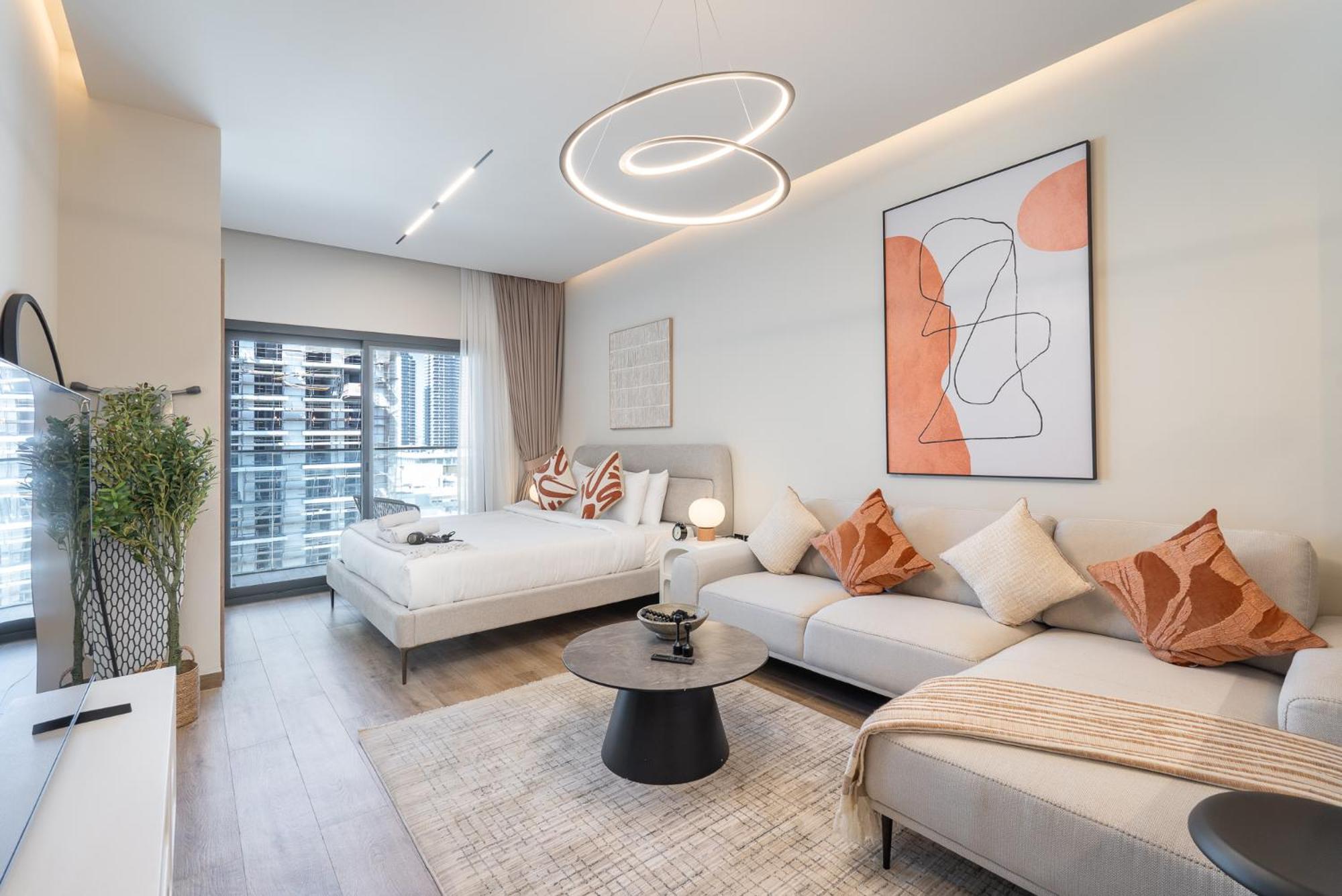 Peaceful Flat That Sleeps 2 In Jumeirah Village Circle Apartment