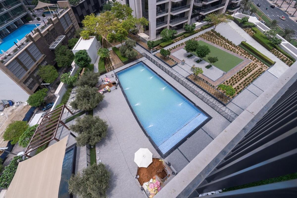 Apartment Glamorous 2-bedroom Retreat In Blvd Crescent Near Mall *