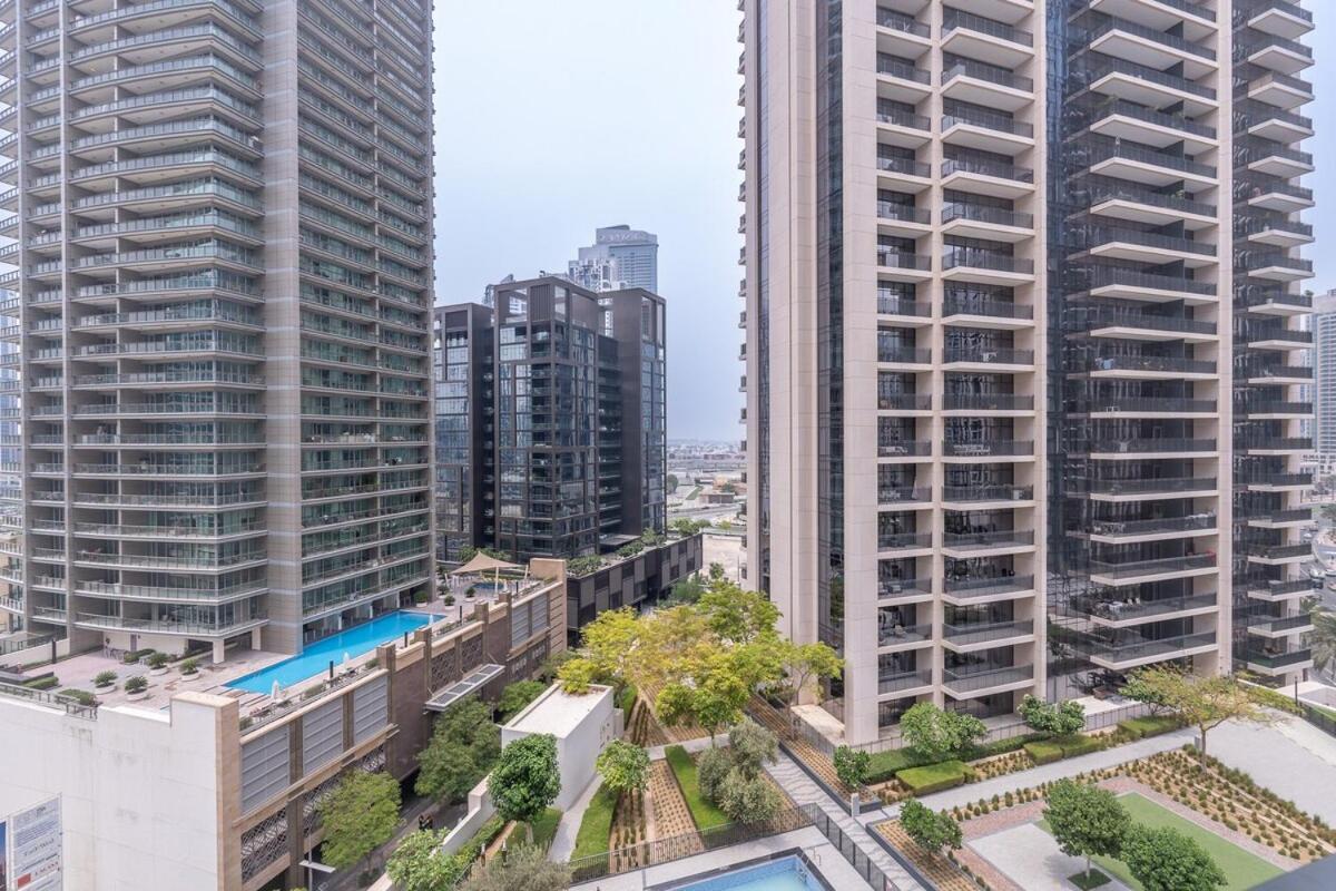 Glamorous 2-bedroom Retreat In Blvd Crescent Near Mall * Dubai