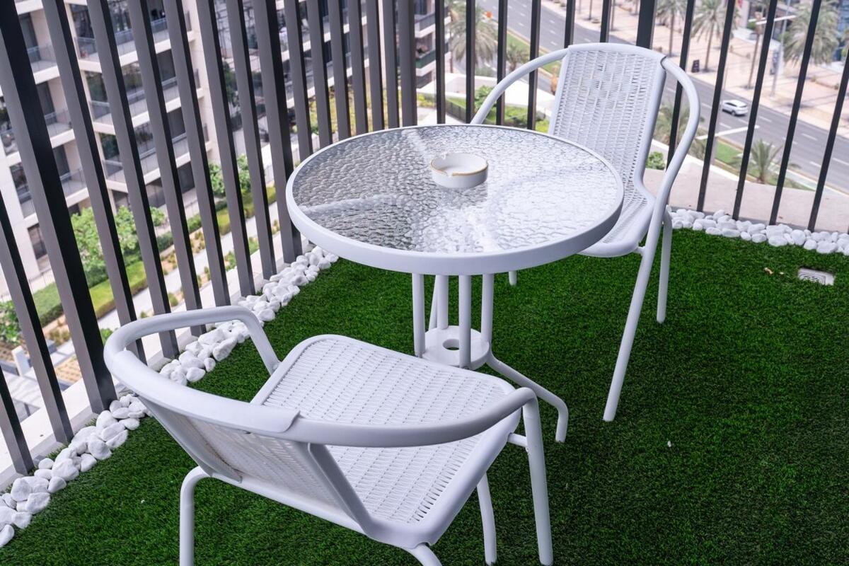 Glamorous 2-bedroom Retreat In Blvd Crescent Near Mall Apartment *