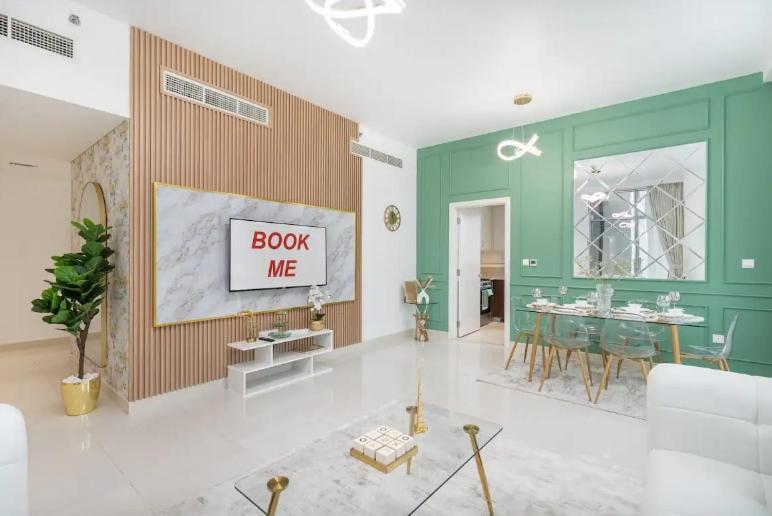 Glamorous 2-bedroom Retreat In Blvd Crescent Near Mall Apartment Dubai