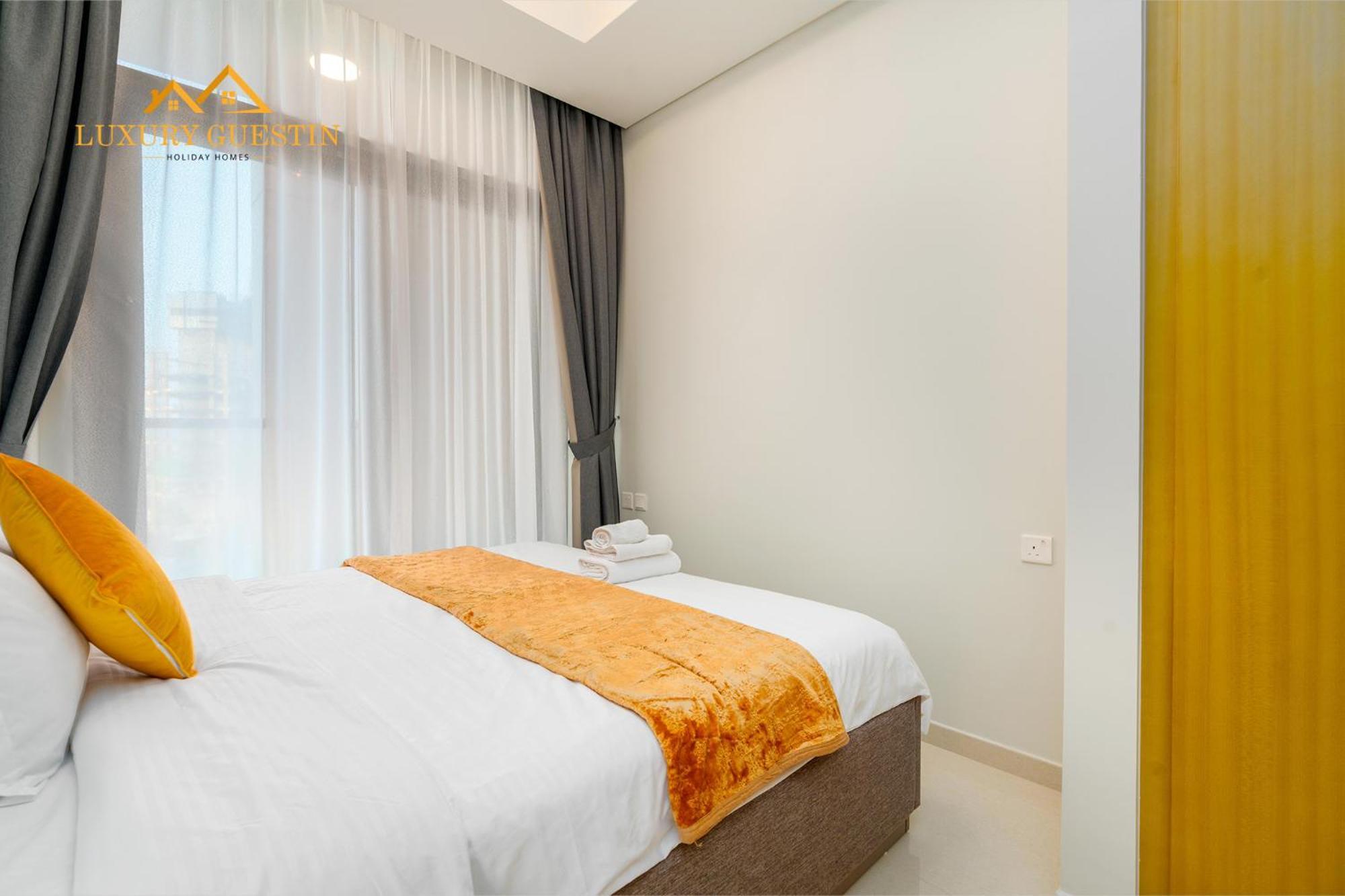 Elegant 2-br With Canal & Views Pool Amenities *