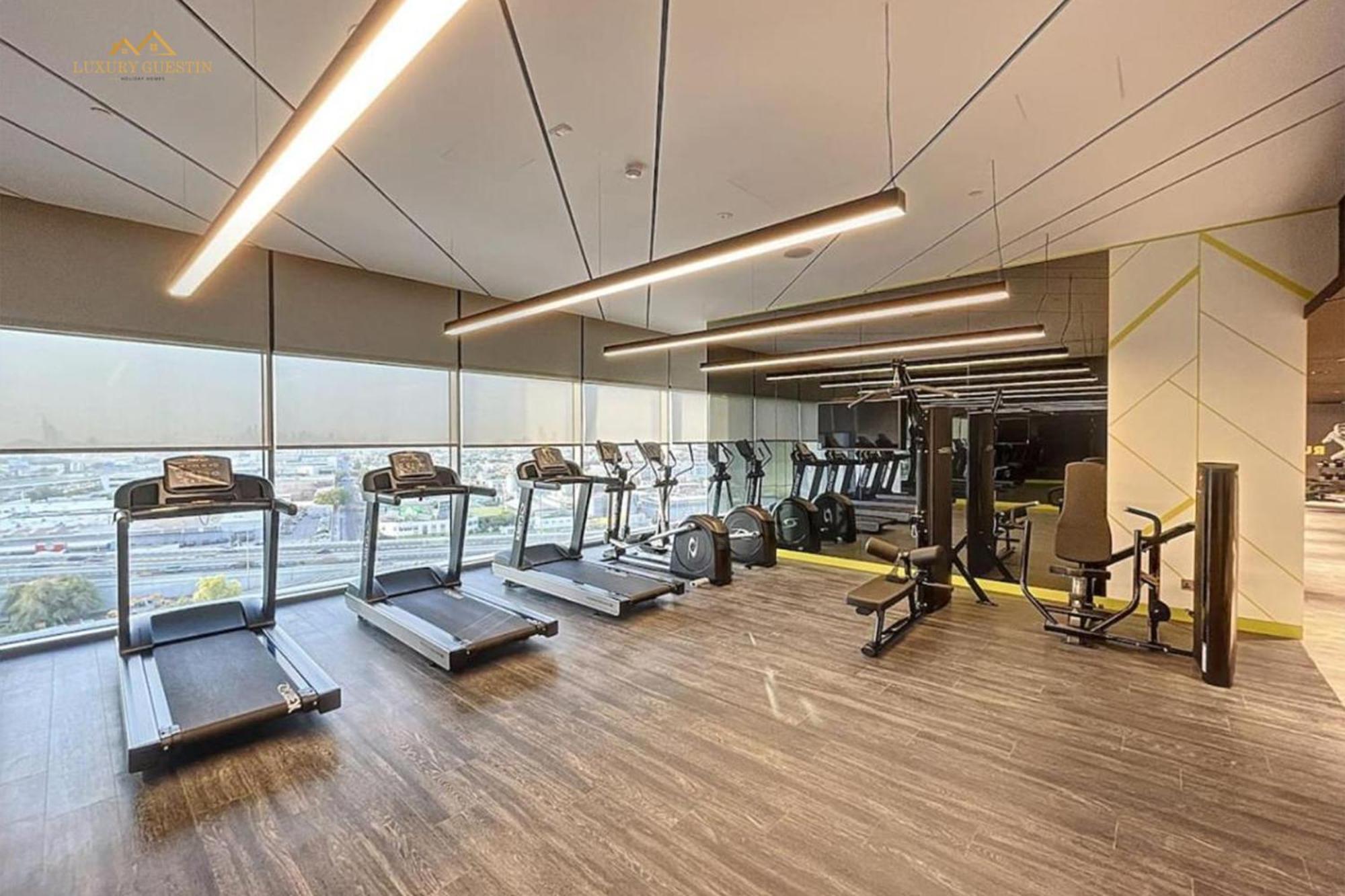 Apartment Elegant 2-br With Canal & Views Pool Amenities