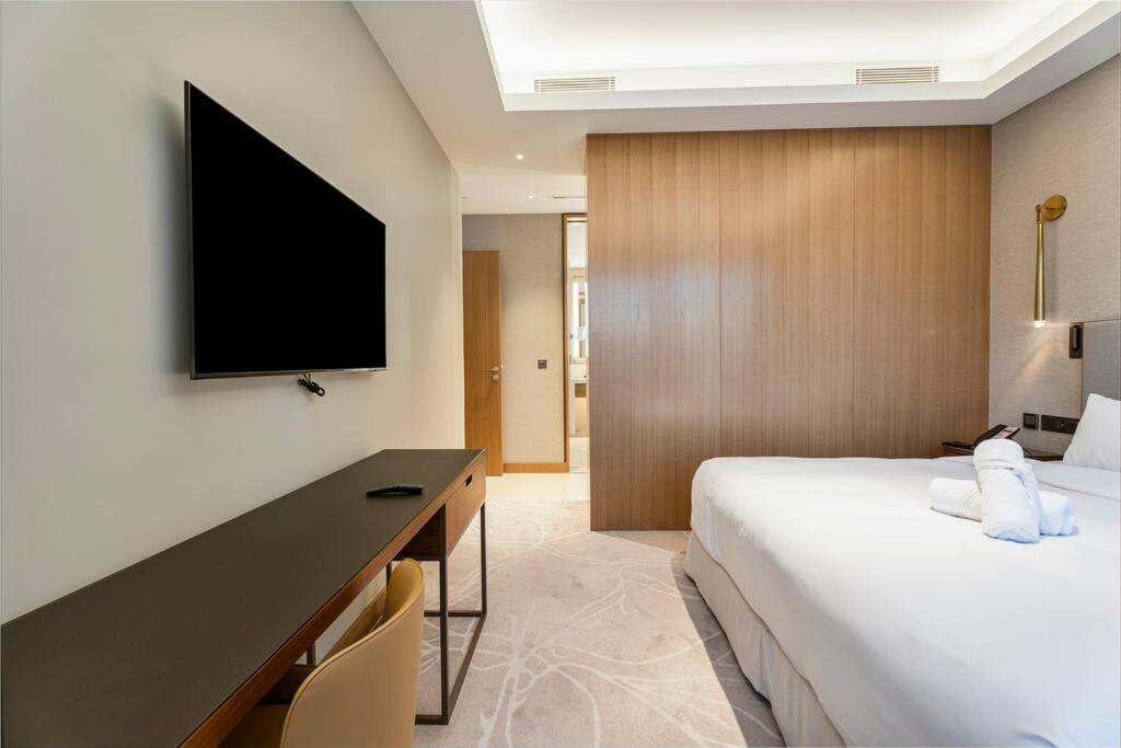 Apartment First Class 3br Incredible Bur Khalifa View