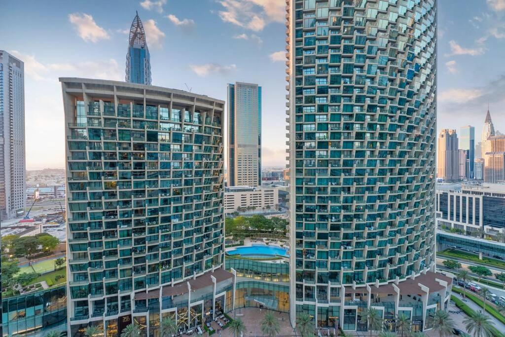 First Class 3br Incredible Bur Khalifa View * Dubai
