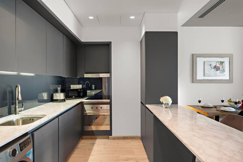 First Class 1br Stylish & Classy Difc Escape