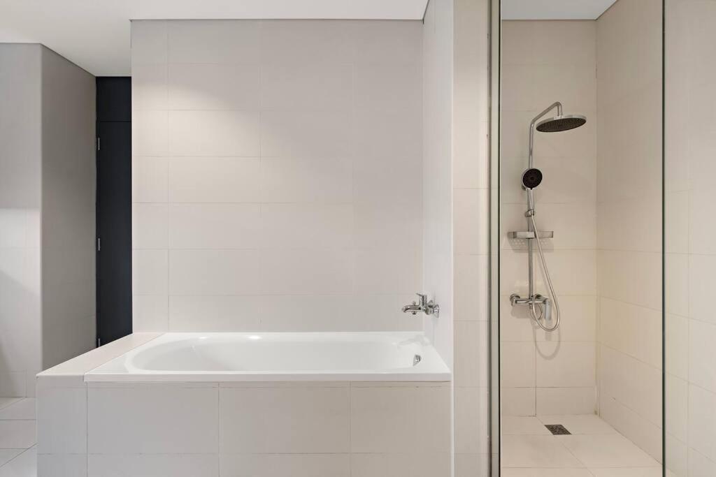 First Class 1br Stylish & Classy Difc Escape Apartment *