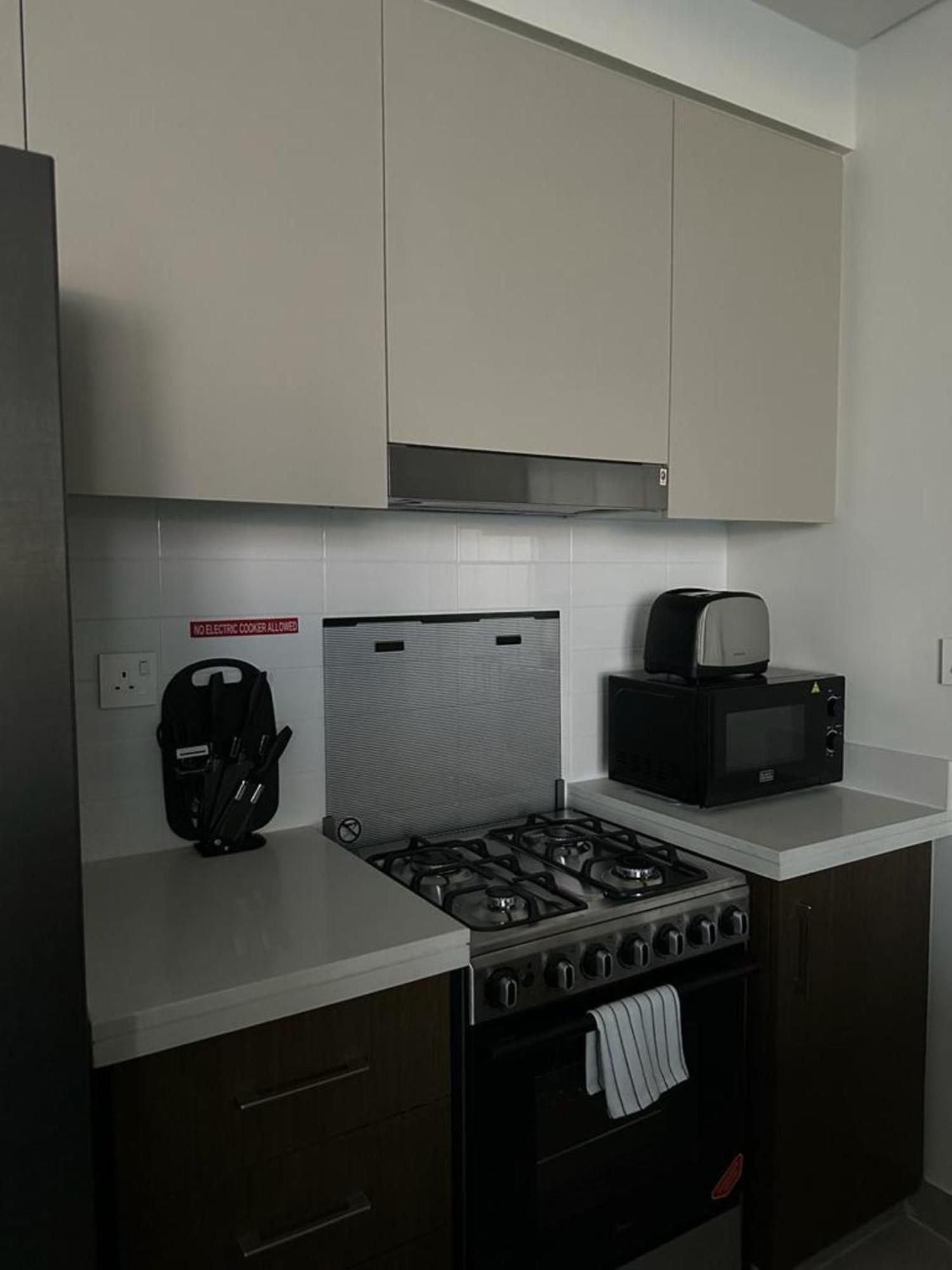 Serene 2bdr In Downtown