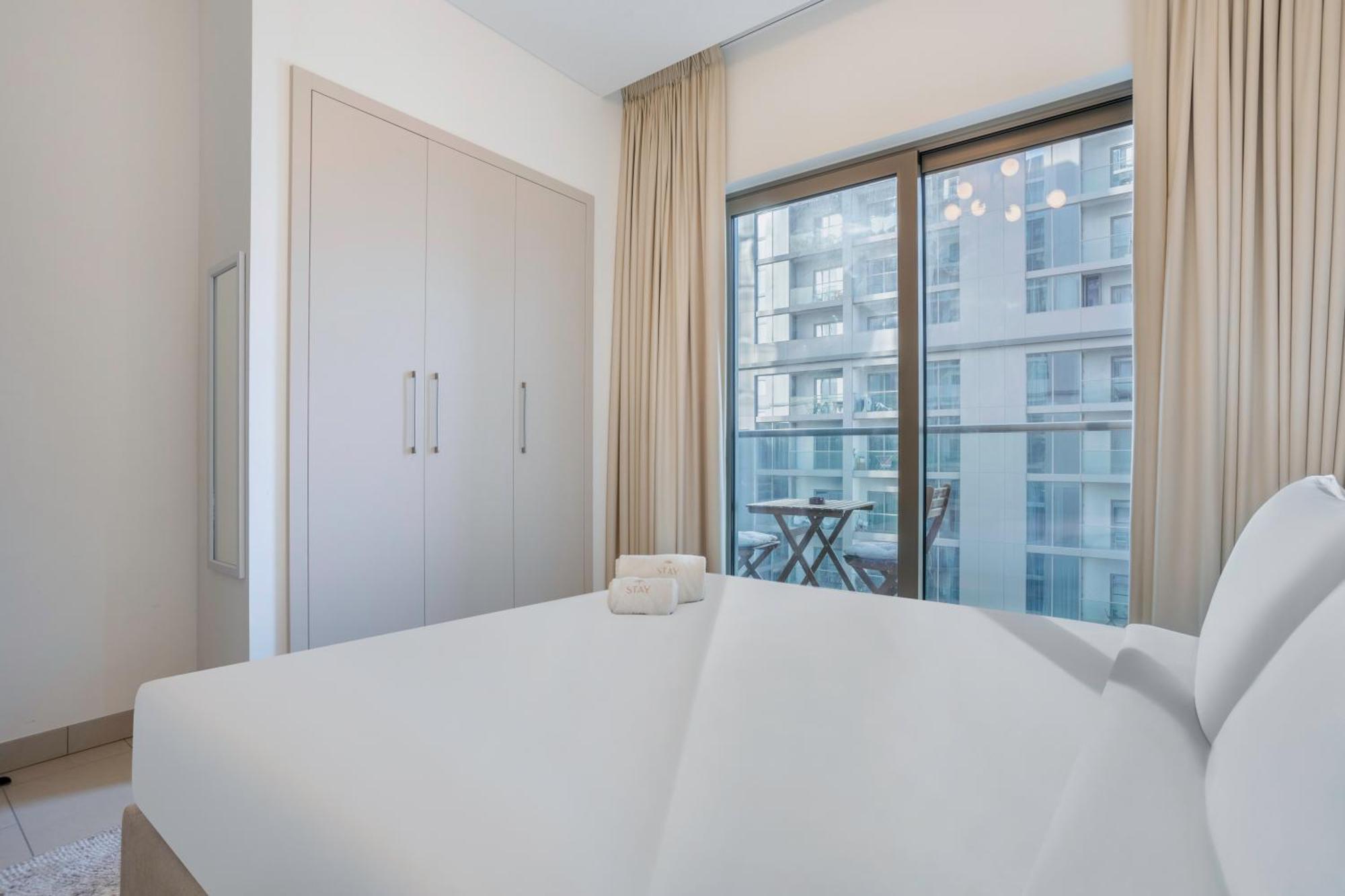 Apartment By Latinem Luxury 1br Cvr B2303 Near Burj Khalifa