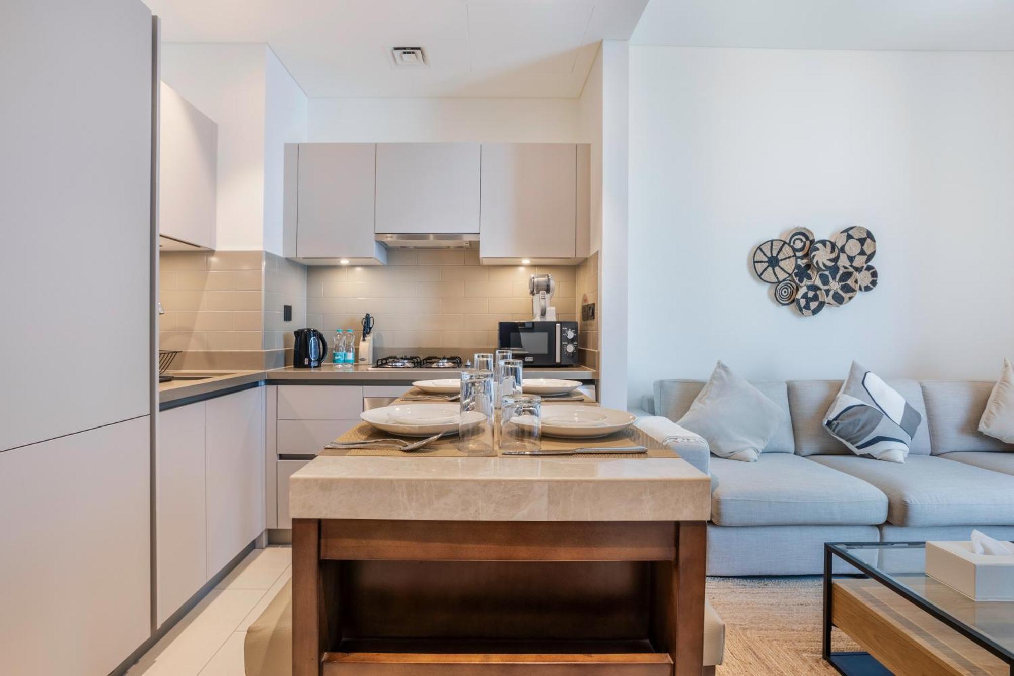 Apartment By Latinem Luxury 1br Cvr B2303 Near Burj Khalifa