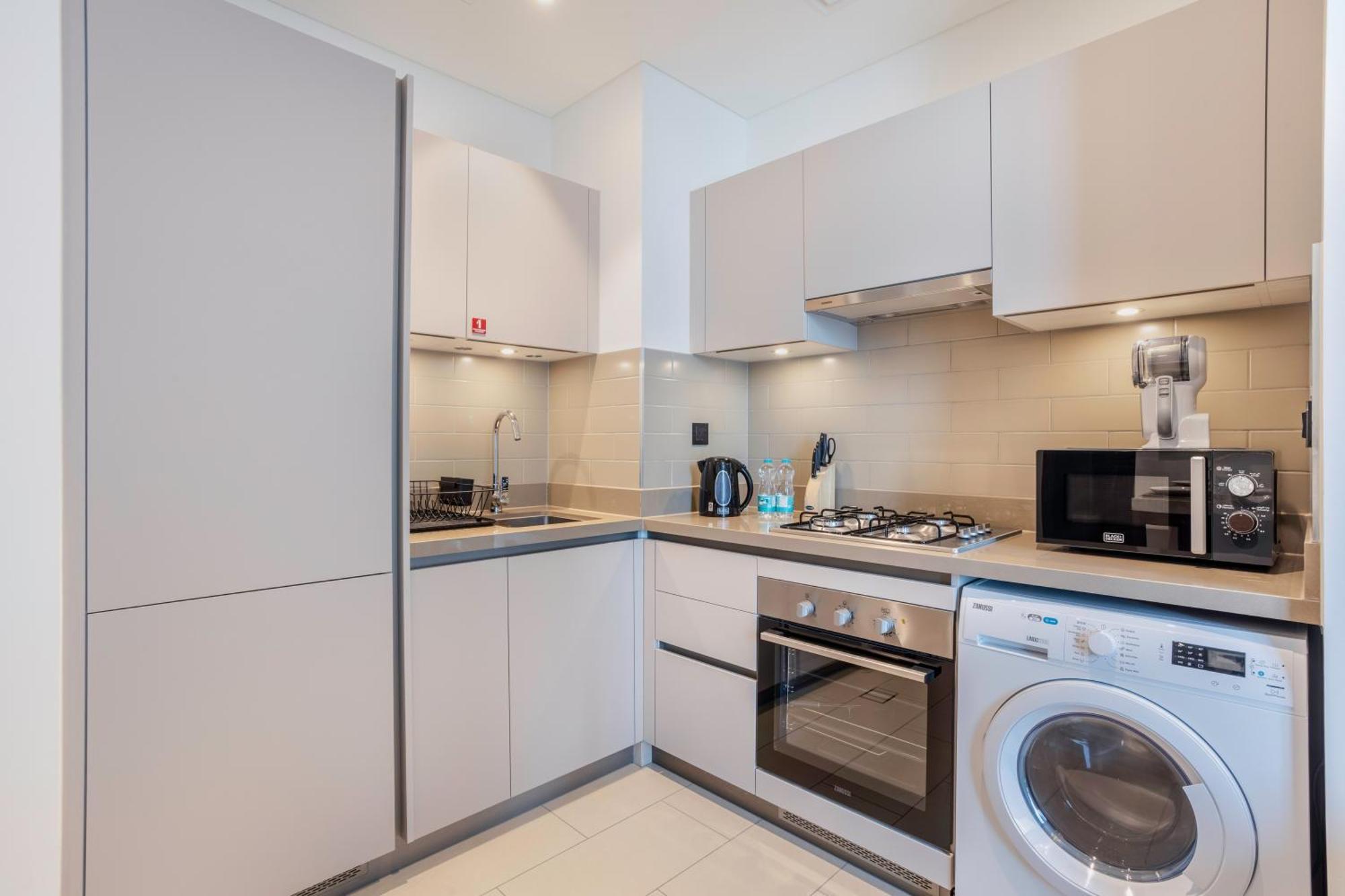 By Latinem Luxury 1br Cvr B2303 Near Burj Khalifa Apartment *