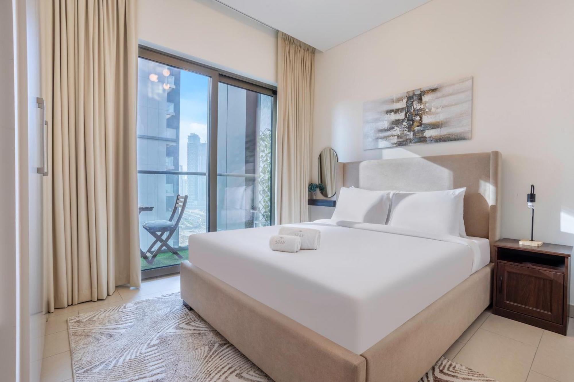 By Latinem Luxury 1br Cvr B2303 Near Burj Khalifa * Dubai