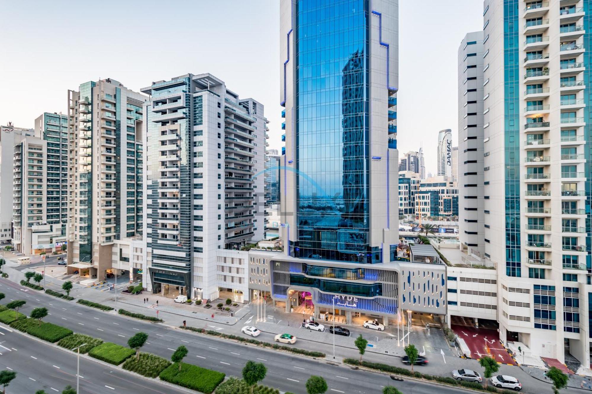 Apartment Stunning 3br In Bayz Tower, Business Bay By Deluxe Homes