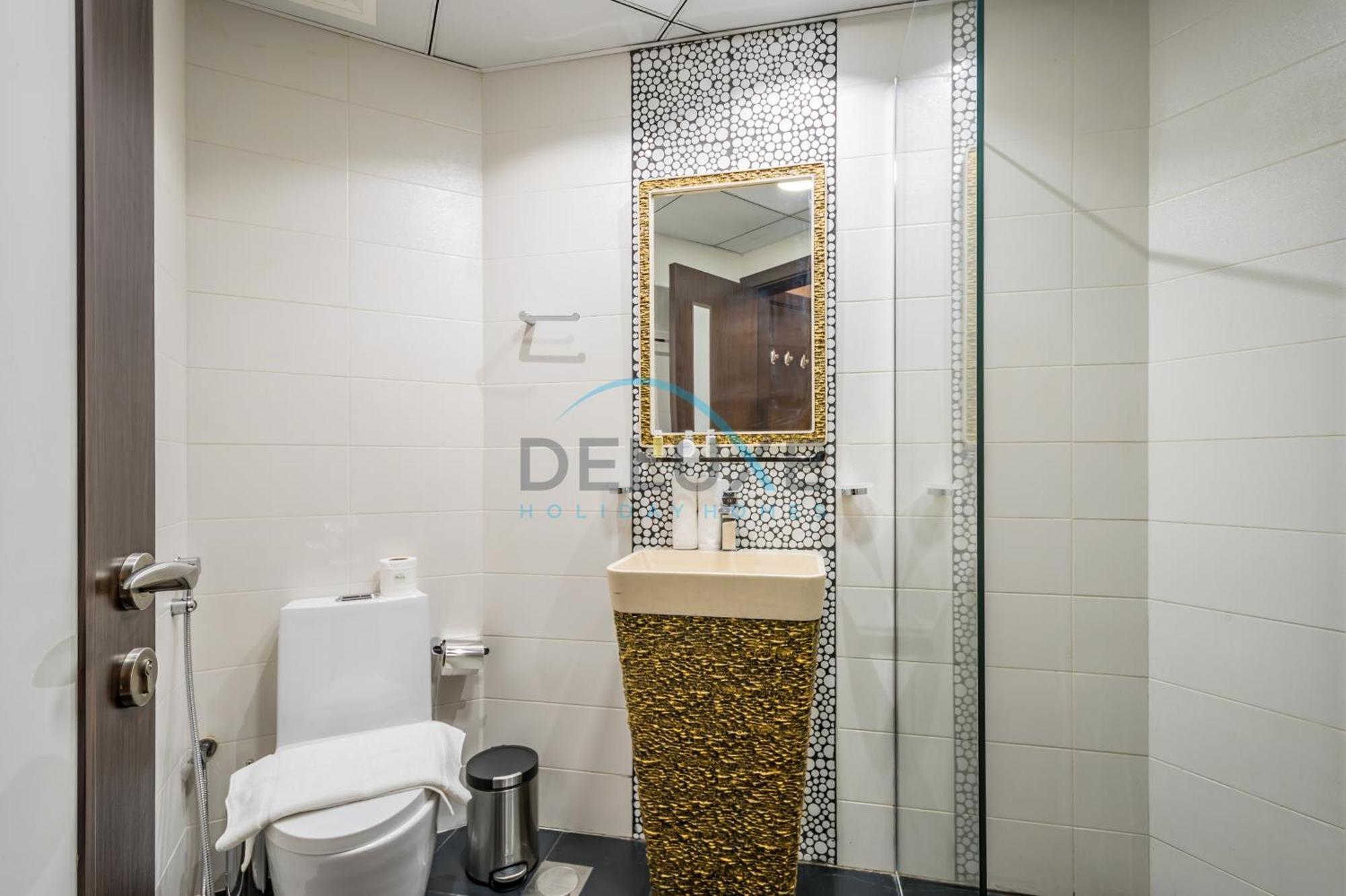 Stunning 3br In Bayz Tower, Business Bay By Deluxe Homes Apartment *