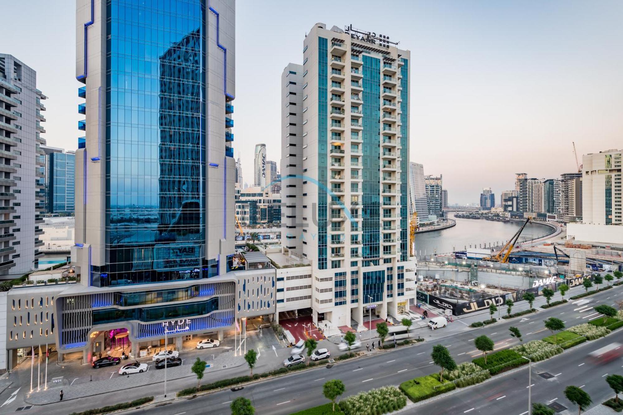 Stunning 3br In Bayz Tower, Business Bay By Deluxe Homes Dubai