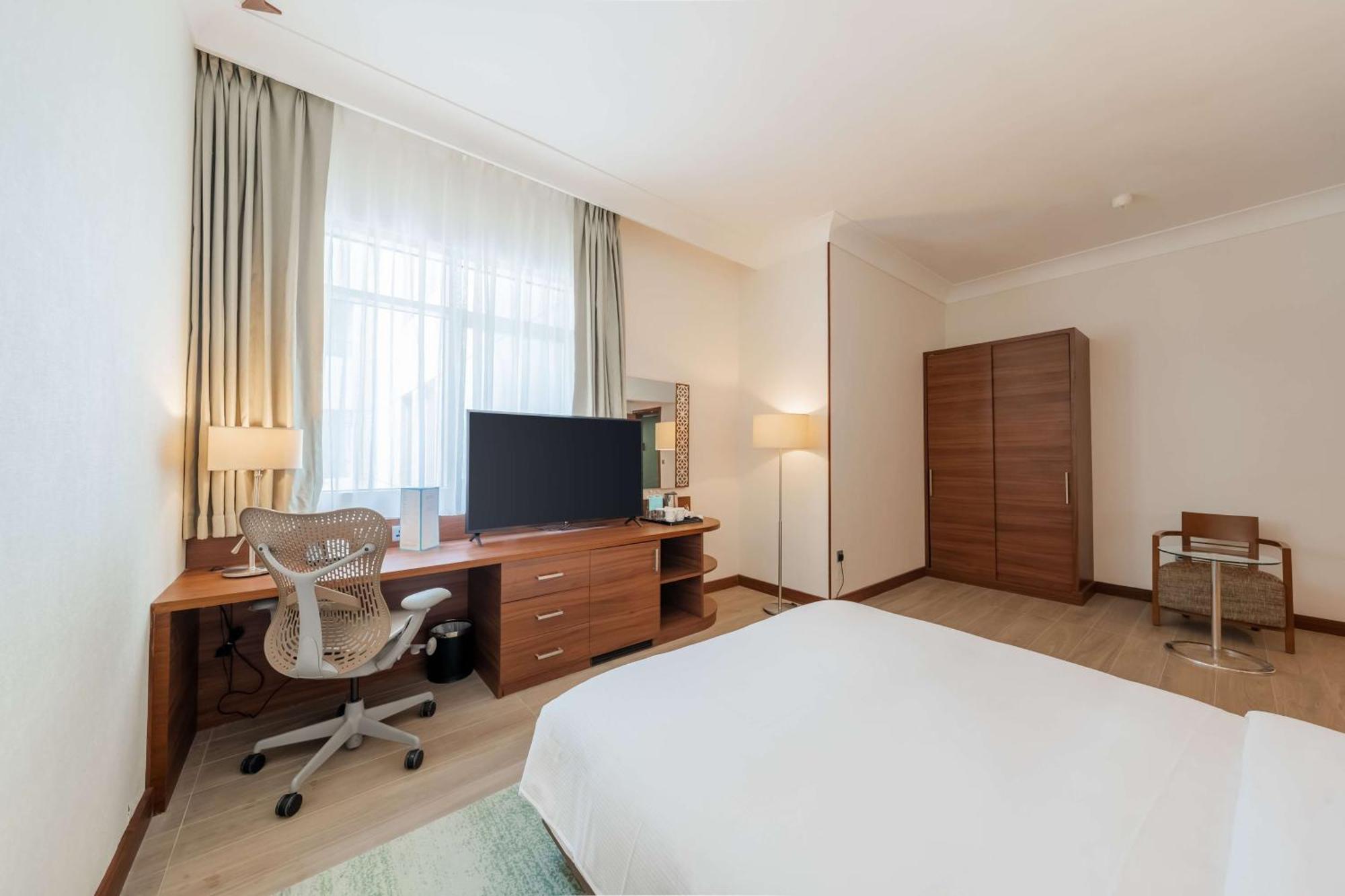 Hilton Garden Jumeirah Hotel