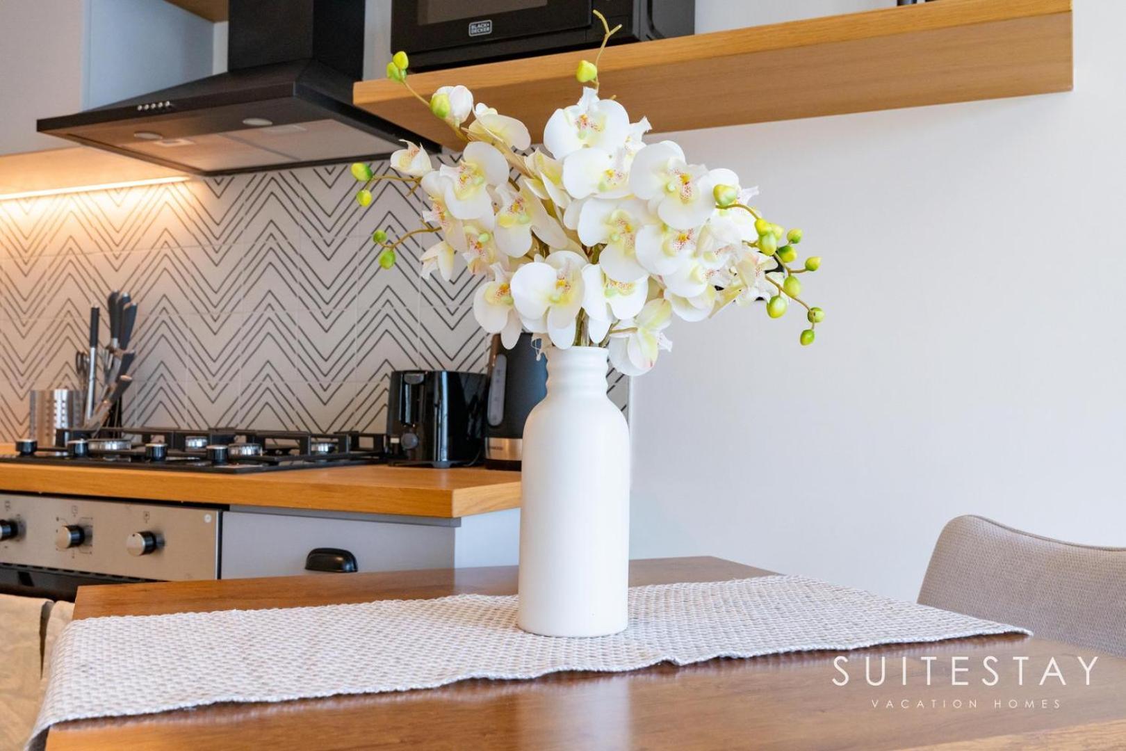 Chic Bright One Bedroom * Dubai