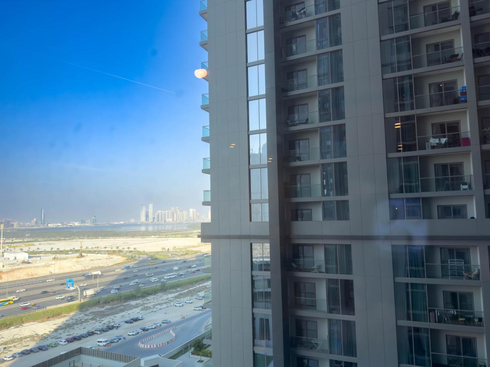 Elegant 1br In Sobha Hartland *