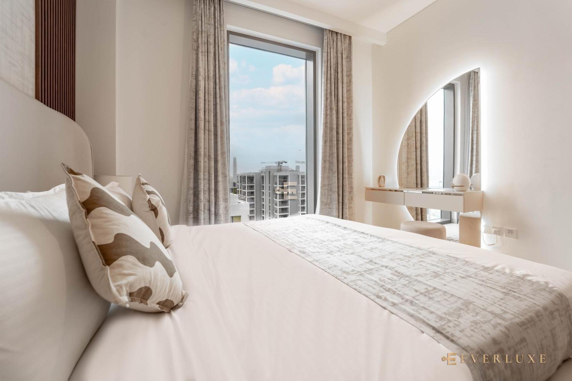 1-bedroom In Summer At Creek Apartment *