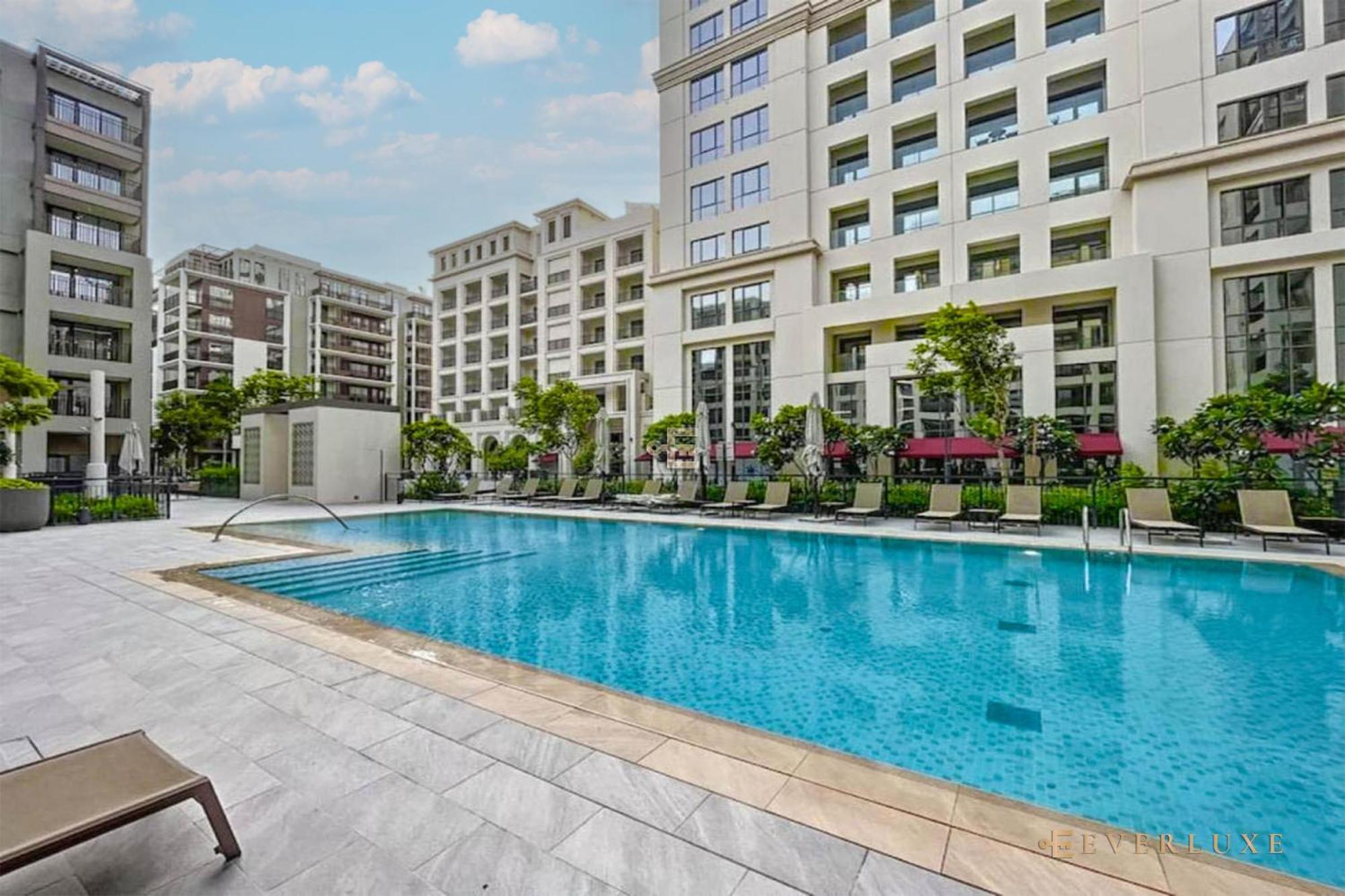 1-bedroom In Summer At Creek Apartment *