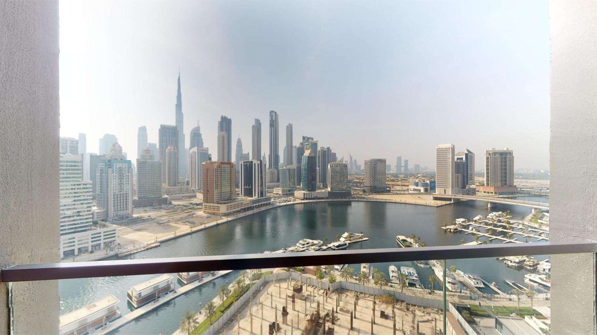 Apartment Burj Khalifa & Lagoon View , Private 1 Bedroom *