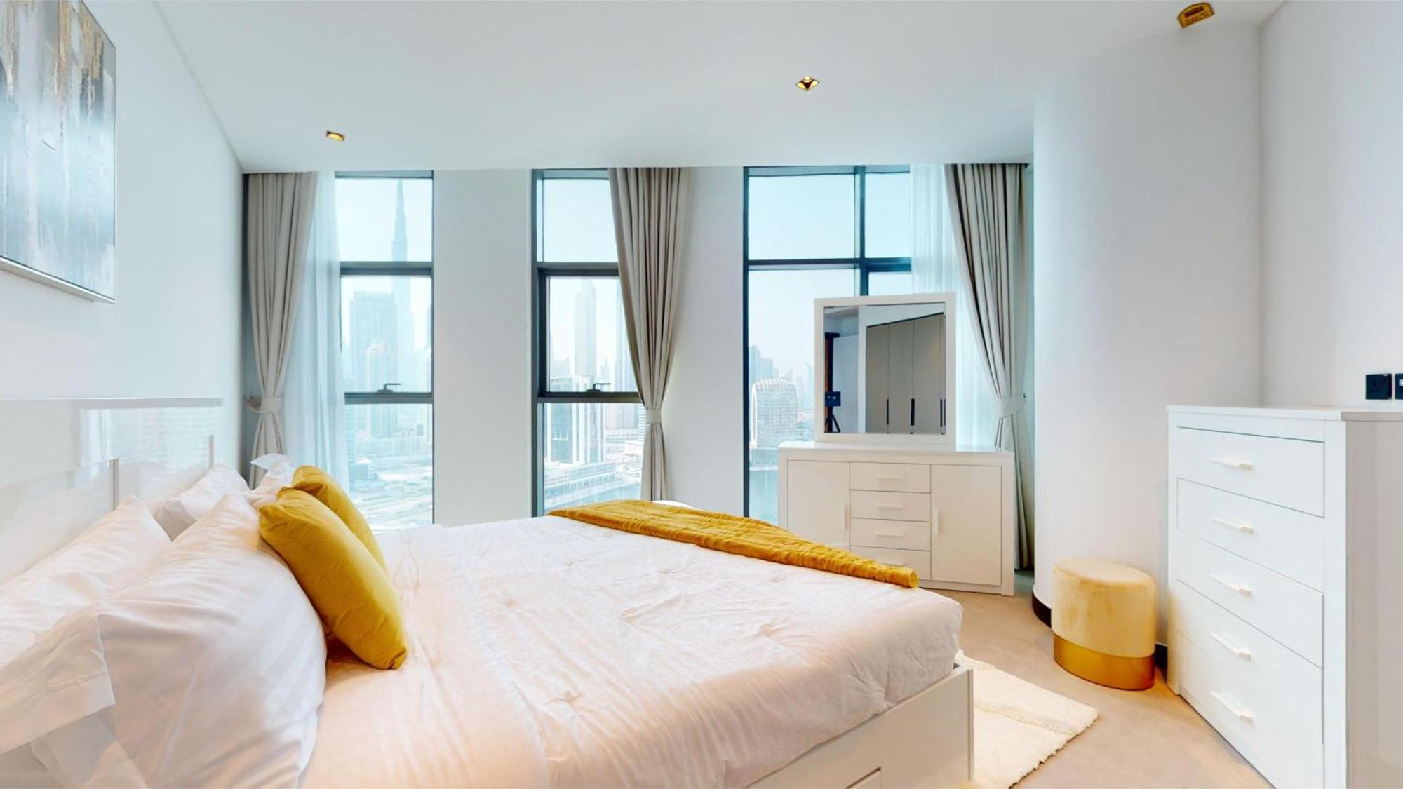 Burj Khalifa & Lagoon View , Private 1 Bedroom * Dubai