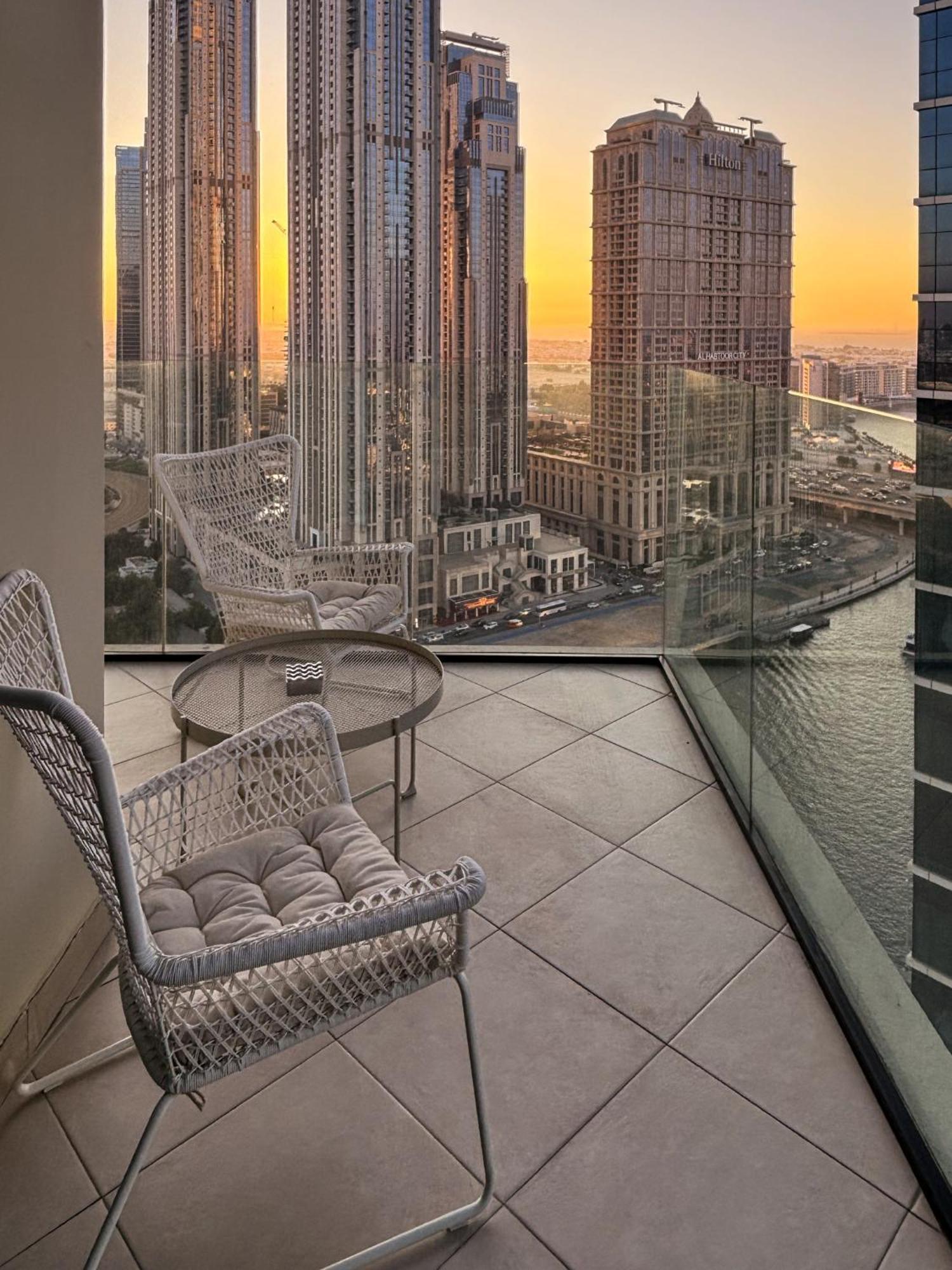 2br Luxury Retreat - Stunning Canal And Sea View Apartment *