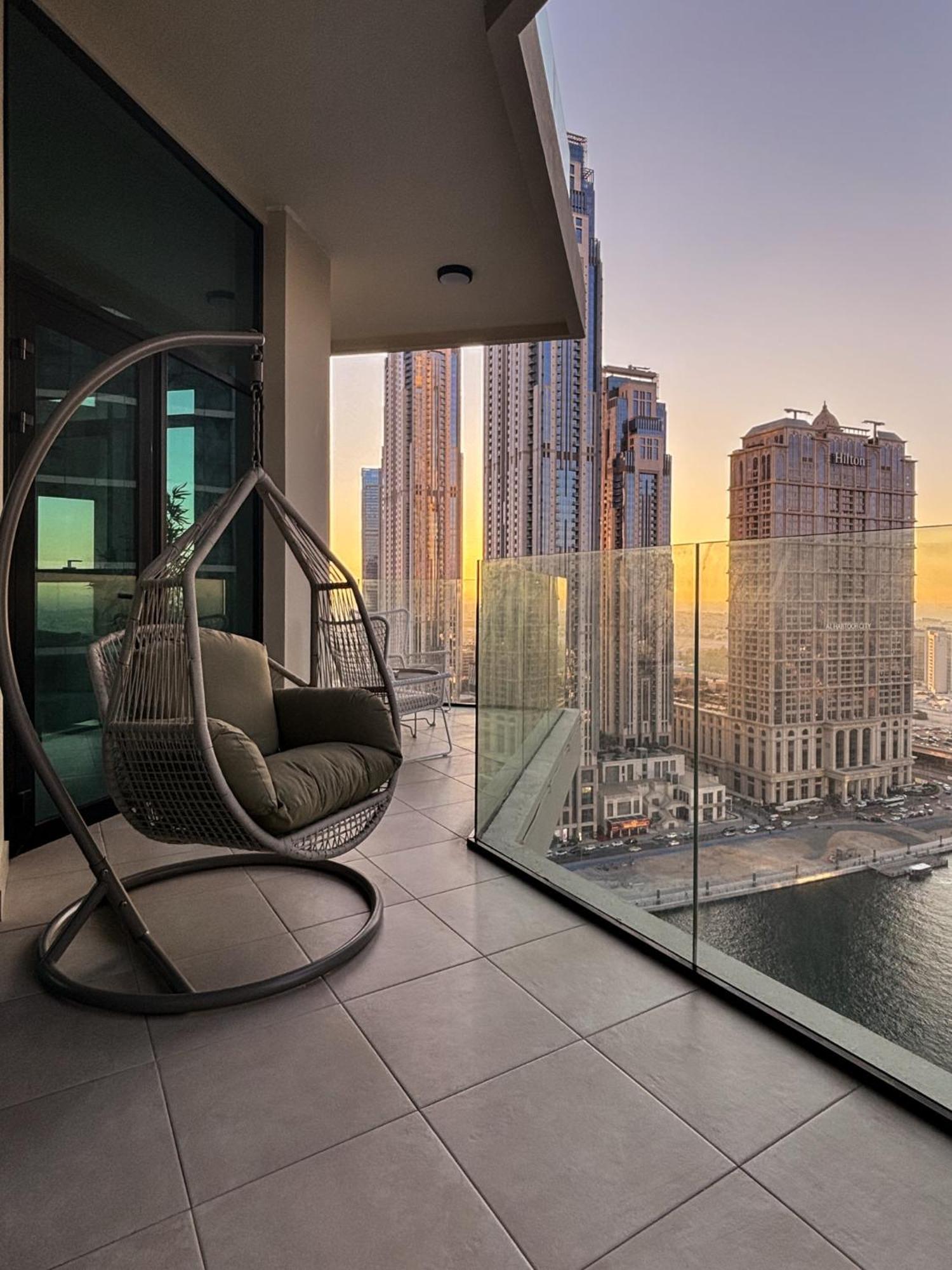 Apartment 2br Luxury Retreat - Stunning Canal And Sea View *
