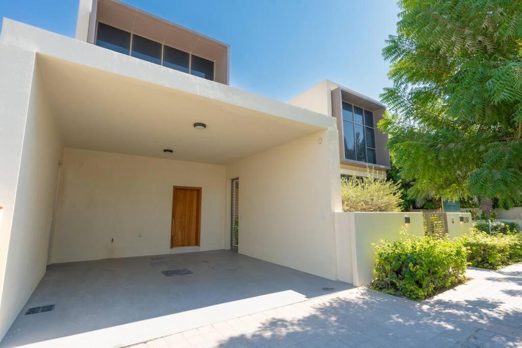 Apartment Hills - Modern 5 Bedroom Expansive By Tlre Homes *