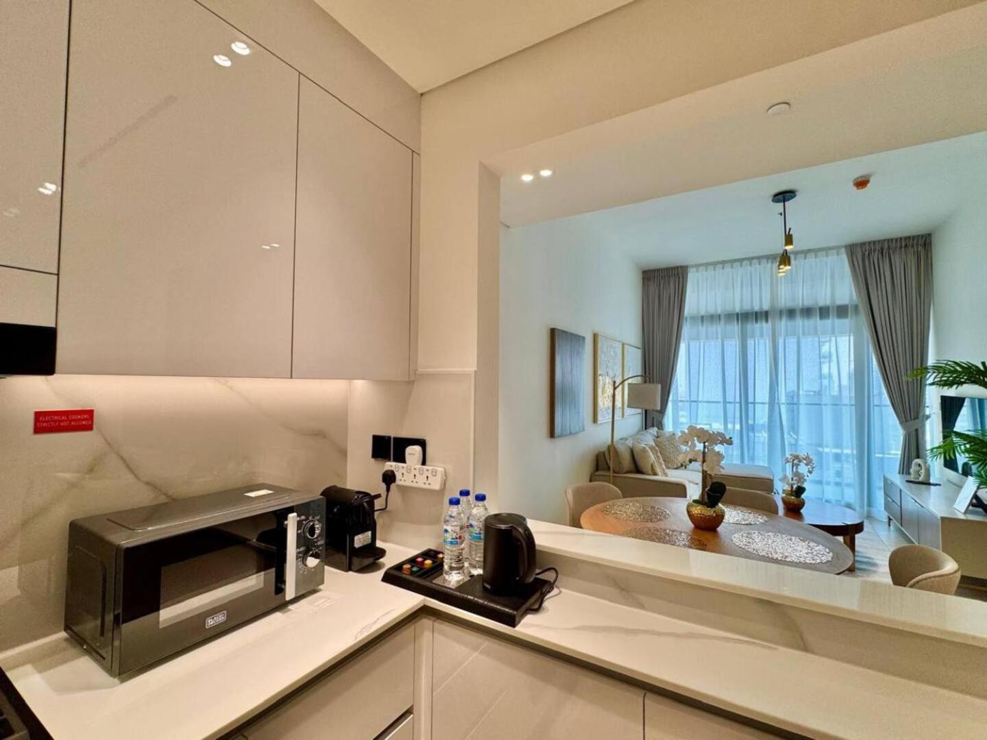 Elegant 2-bedroom Apartment Dubai