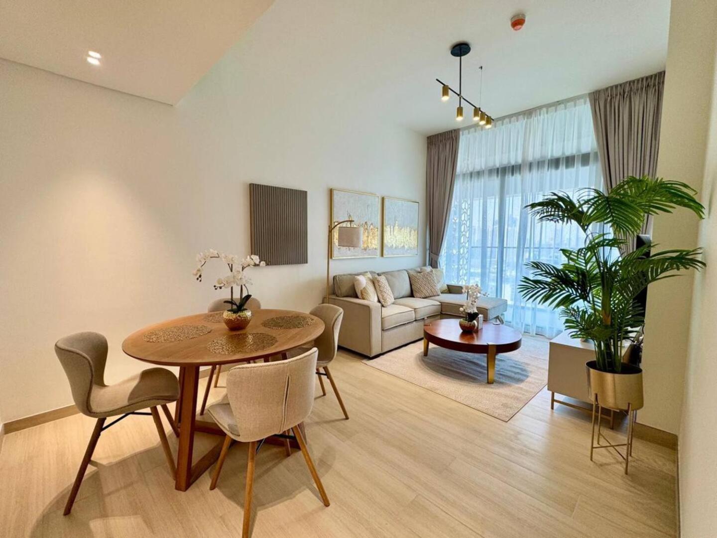 Elegant 2-bedroom Apartment