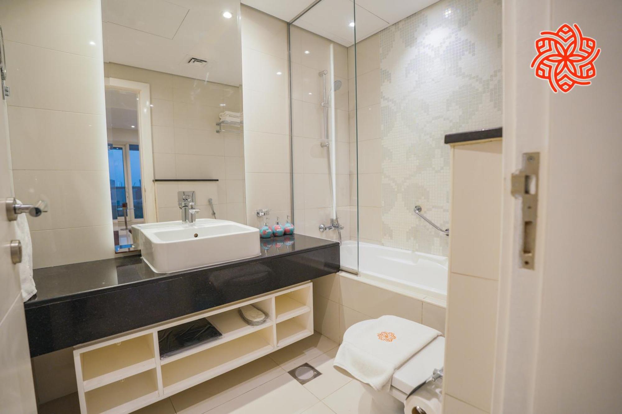 Alashrafia Saray- Classy 1bdr In Canal Views Apartment