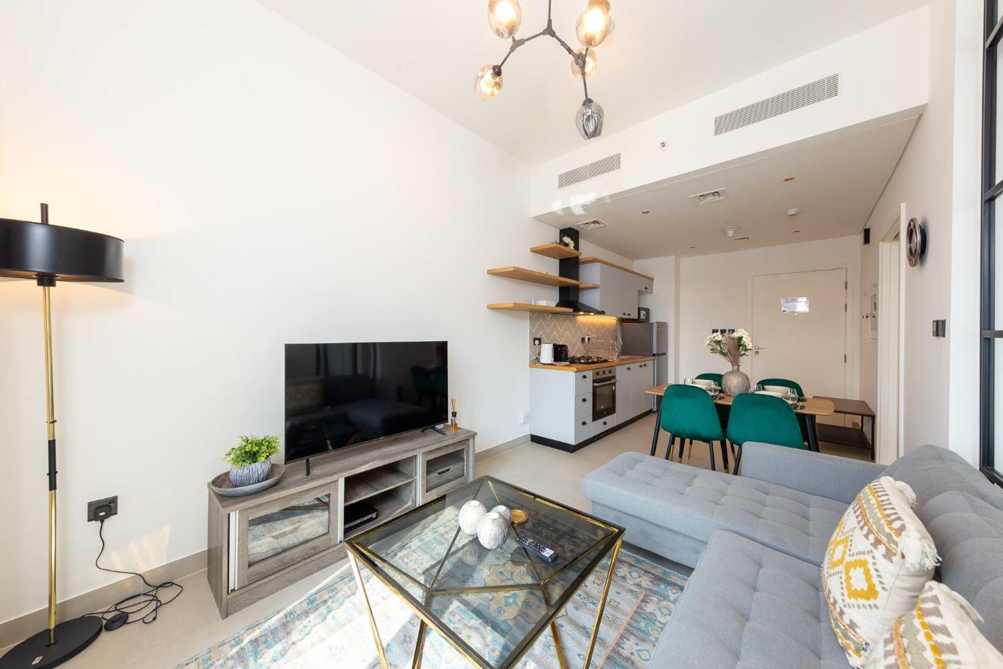 Beautiful & Quirky New 1br In Hills *