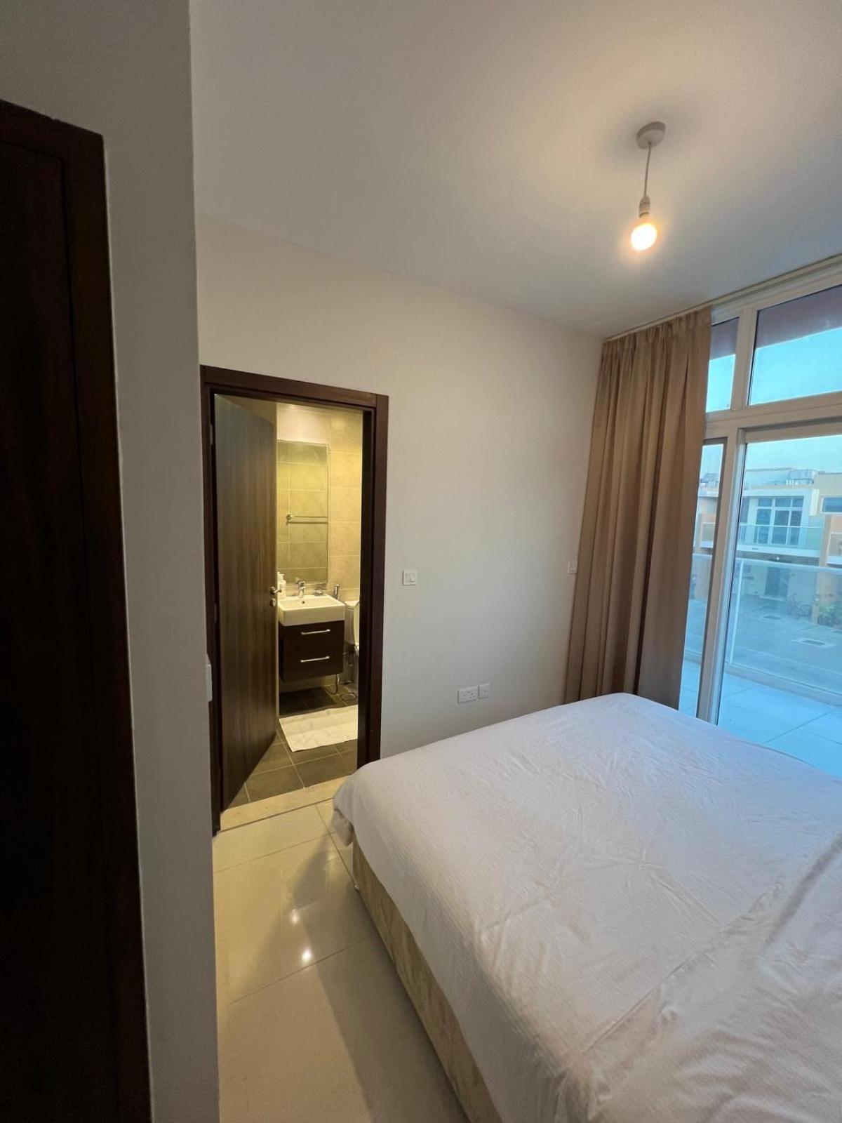 Townhouse Damac Hills 2 *