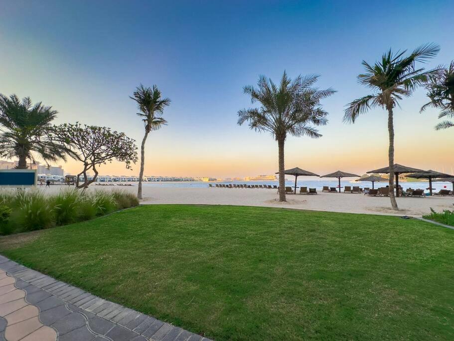 First Class 2br Cozy Beachfront Escape Apartment