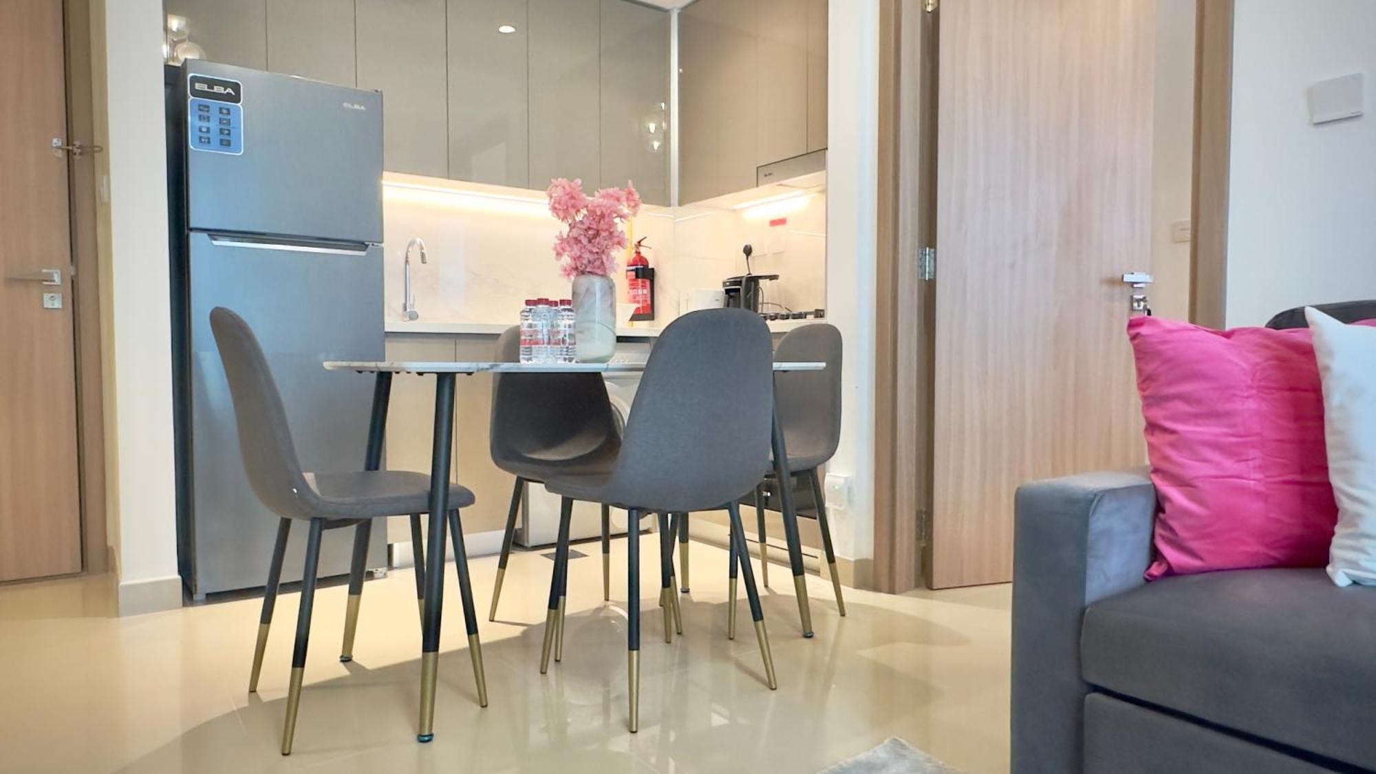 Apartment Quiet 2br Retreat In A Scenic Garden Environment By Bhavan Dubai